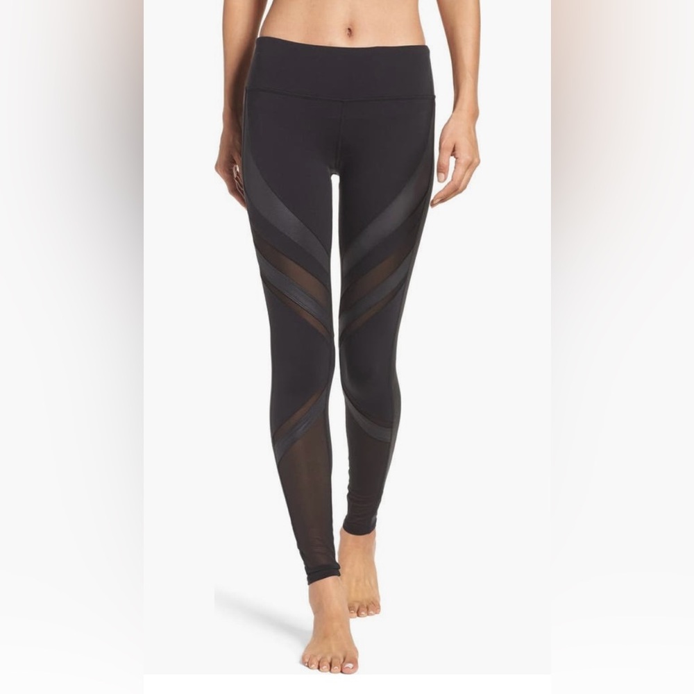 Alo black mesh yoga pants size M